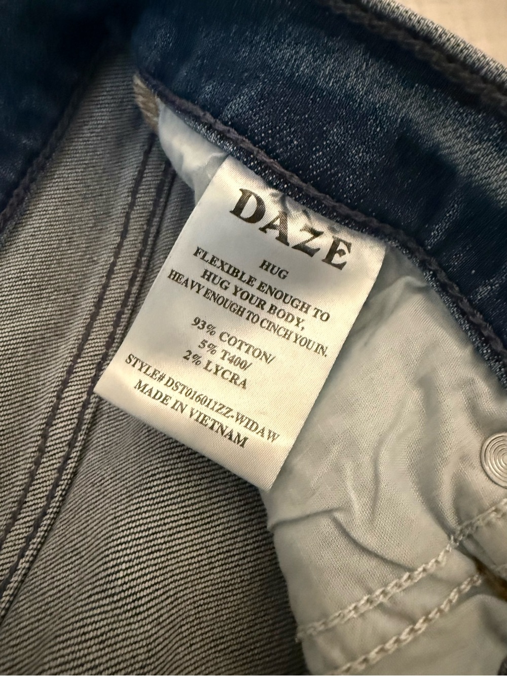 DAZE The OG Mid Rise Slim, size 28 - Picture 4 of 4